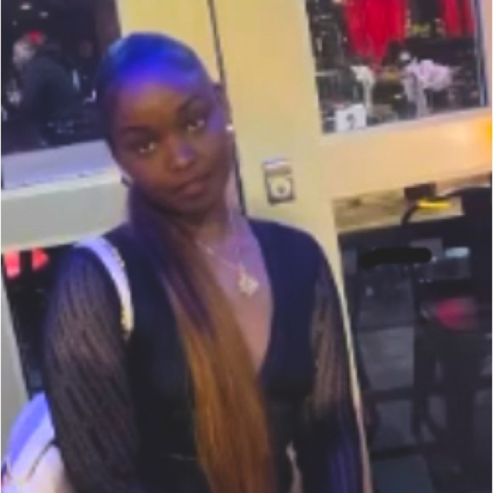 Meet your Posher, Desharrah